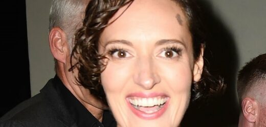 Fleabag creator Phoebe Waller-Bridge &apos;is raking in 43k a day&apos;