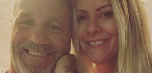 My Mum, Your Dad’s Roger and Janey send fans wild with loved-up selfie | The Sun