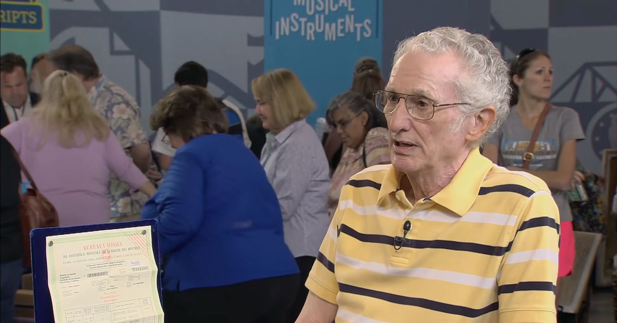 Antiques Roadshow guest speechless after finding out huge value of old watch box