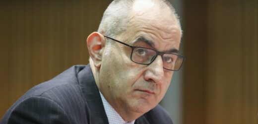 Government quietly changes secretary payout requirements ahead of Pezzullo findings