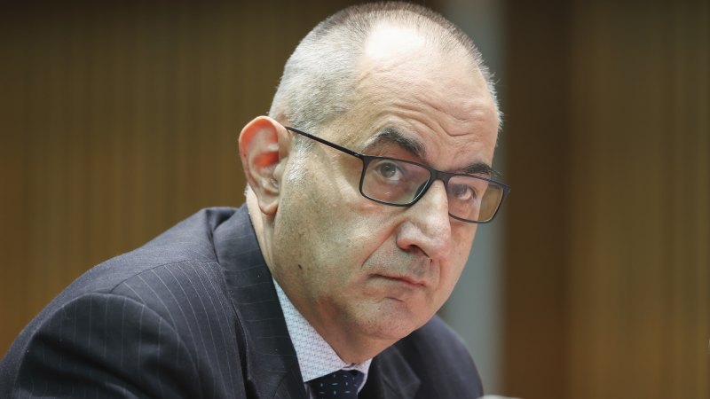 Government quietly changes secretary payout requirements ahead of Pezzullo findings