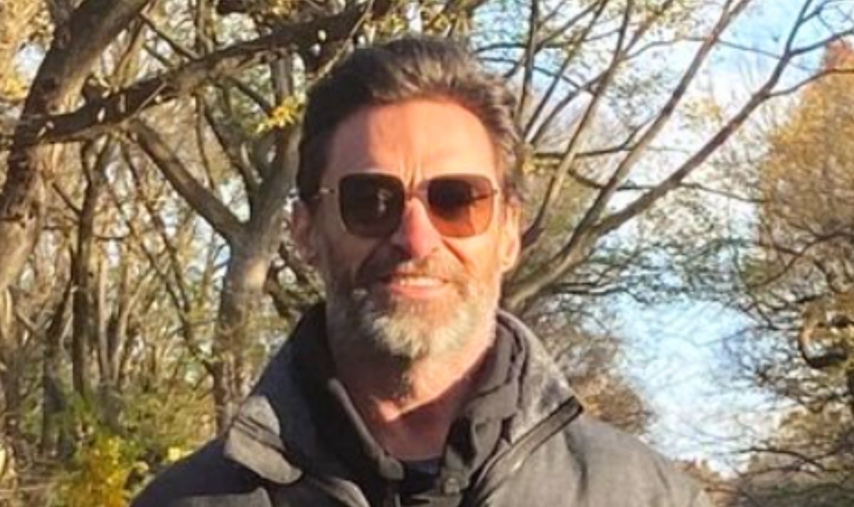 Hugh Jackman sparks rumours hes found love again with new post after divorce