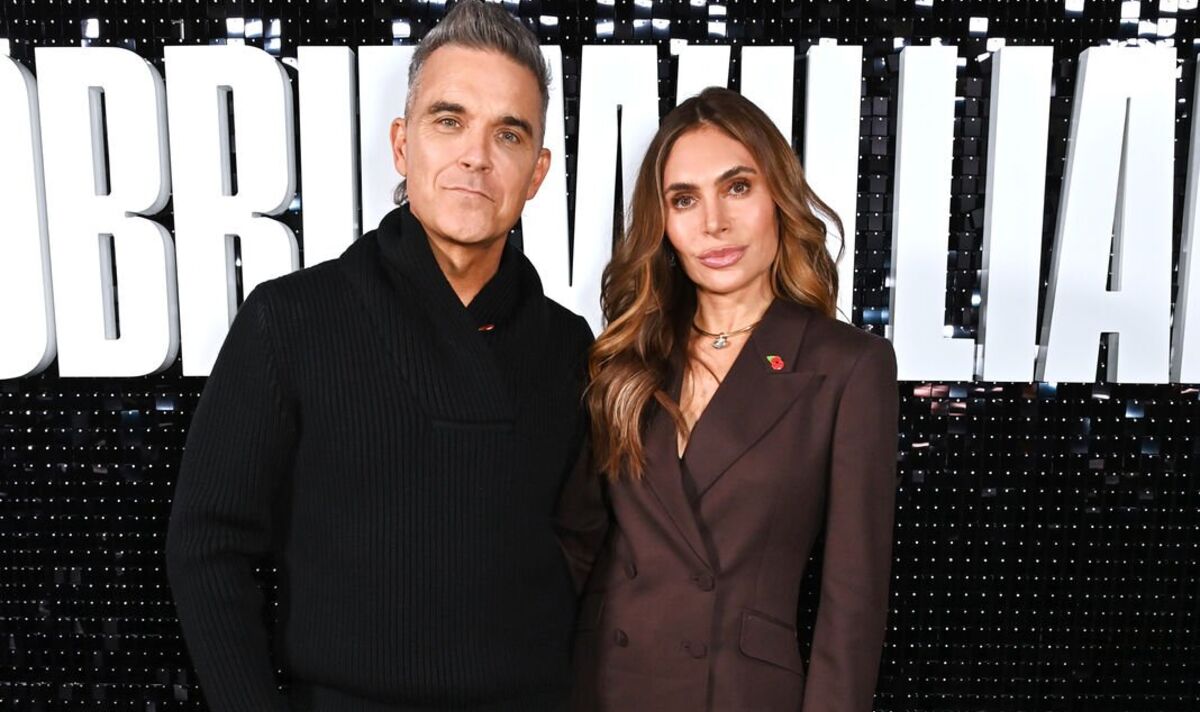 Robbie Williams wife admits their kids fly economy while they book first class
